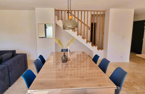 Baillargues Villa | Maison Vacances sud de la France Proche de la mer et Rivière