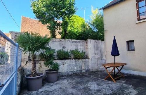 Menetreol-sous-Sancerre House | Maison Vigneronne Typique