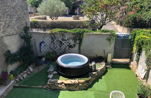 Aigne House | Maison Vigneronne in the Mediterranean countryside