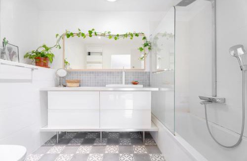 Simiane-Collongue Villa | Maison vue colline au calme avec piscine