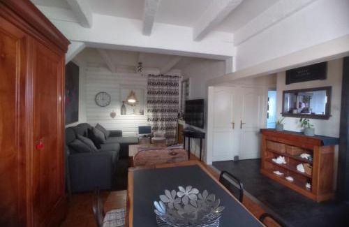 Sibiril House | Maison vue mer et campagne