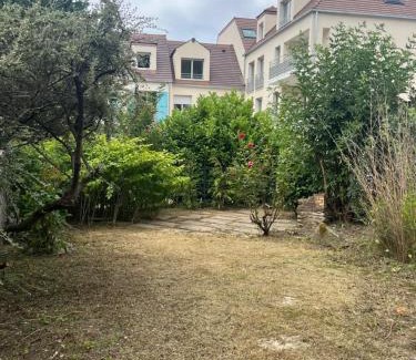 Mezieres-sur-Seine House | Maisoncat