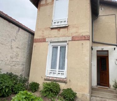 Mezieres-sur-Seine House | Maisoncat