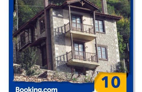 Karpenisi Apartment | Maisonette Korfes-Κορφές Δύο Αυτόνομοι Όρoφοι για Οικογένειες και μικρές Παρέες