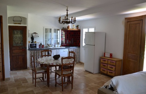 Montmeyan House | Maisonette with garden in the lower Verdon gorges