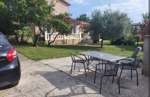 Castres House | Maisonnette 48 m² private parking calm & comfort