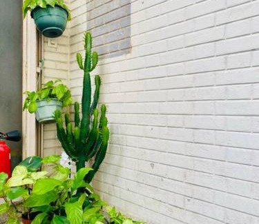 La Garenne-Colombes Apartment | Maisonnette au calme proche T2