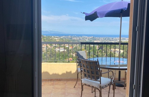 Golfe Juan Apartment | Maisonnette apartment 69M2 2bed with large terrace sea and mountain view