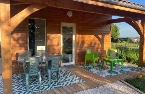 Sance Apartment | Maisonnette au calme, grand jardin privatif, accueil vélos et motos