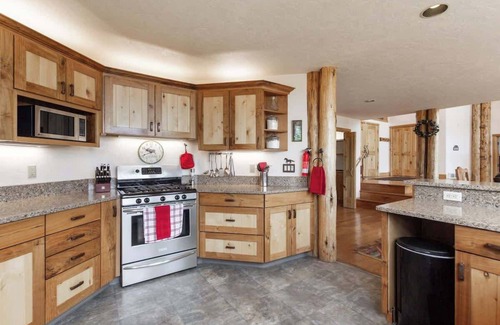 Victor House | Majestic 22-Acre Estate with Panoramic Teton Views
