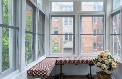 Walnut Hills Apartment | Majestic and Spacious 3 Bdrm 2 Bath Near Eden Park