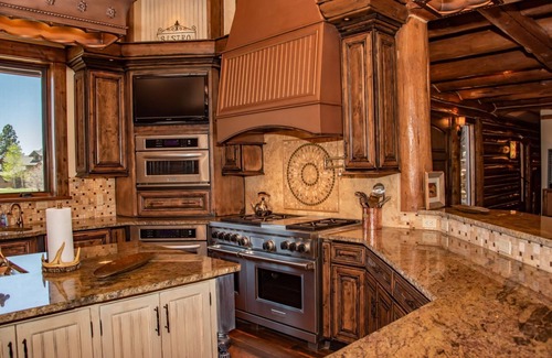 Pagosa Springs House | Majestic Colorado Log Home, Borders National Forest, Stunning