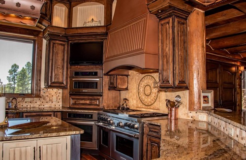 Pagosa Springs House | Majestic Colorado Log Home, Borders National Forest, Stunning