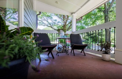 Lithonia House | Majestic House/3BR/8PX/Parking/BBQ at Stonecrest