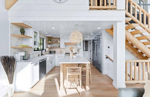 Lake Arrowhead House | Majestic Lakeview Lodge w/Private Dock