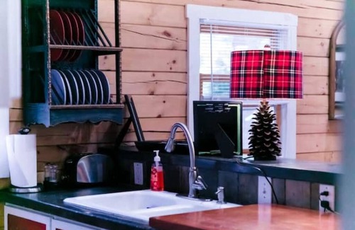 Green Valley Lake Cabin | Majestic Mountain Log Cabin by the Lake