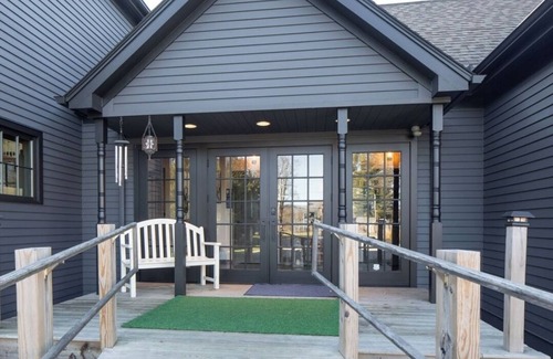 Sheffield House | Majestic Mountain Side Sheffield/Great Barrington/SKI