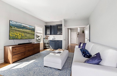 Holgate House | Majestic Ocean Front