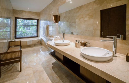Singakerta Resort | Majestic Suite Jungle