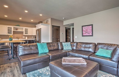 Manson Condo | Majestic Views/Lake Chelan/Pool and Spas!