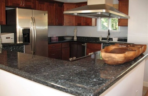 Makaha Condo | Makaha-465 Farrington: Spacious 4BR Oceanfront Haven with Modern Amenities