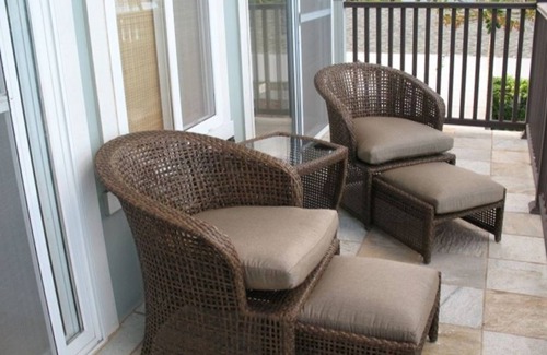 Makaha Condo | Makaha-465 Farrington: Spacious 4BR Oceanfront Haven with Modern Amenities