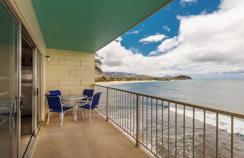 Makaha Apartment | Makaha Sunset Retreat