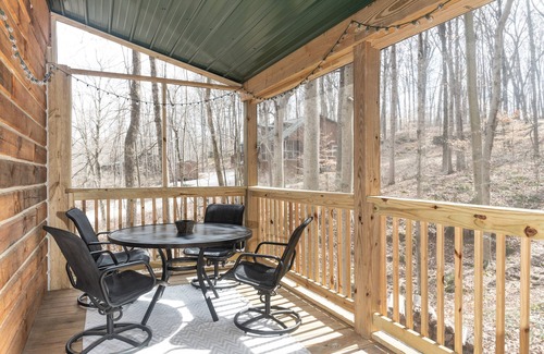 Birdseye Cabin | Make memories at the lake or on the porch at The Toasted Marshmallow Cabin!