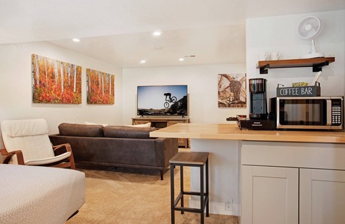 Eagle-Vail House | Make Mountain Memories with Family this Summer - Eagle Vail Home, with Unique In Law Suite