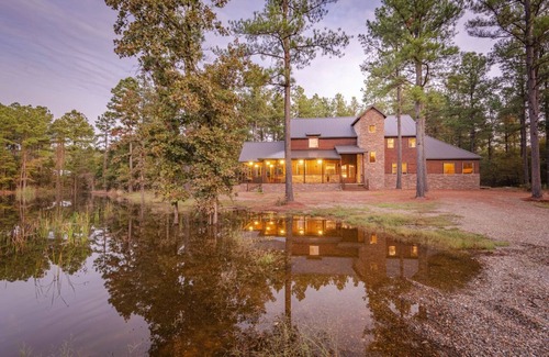 Hochatown Cabin | Make your family and friends getaway truly memorable…stay with us at Steel Cree