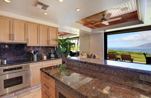 Wailea Condo | Makena Surf | E102 | Beachfront Resort