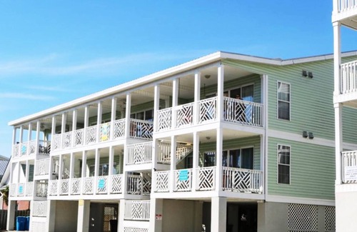 Tybee Island Condo | Makin' Memories South Beach~OceanView 2/2 sleeps 6