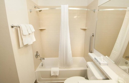 Anaheim Resort Resort | Making The Best Memories Along The Way! Kitchenette, Pets Allowed