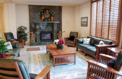 Avila Beach Hotel | Making The Best Memories Along The Way! Kitchen, Free Parking, Onsite Pool