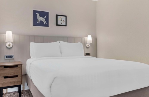 Torrance Hotel | Making The Best Memories Along The Way! Free Breakfast, Free Parking