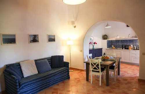 Malfa Apartment | Malfa: Residence Salina - Charming apartment in Malfa