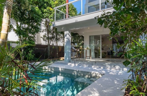 Kingscliff House | Malibu Beach House- only 100m to the beach