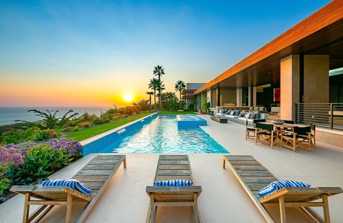Malibu Villa | Malibu Oasis- The Premier, Exclusive Resort Retreat