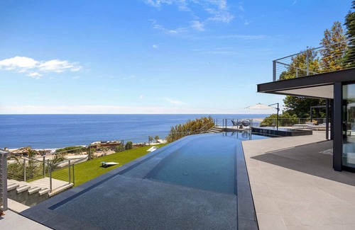 Eastern Malibu House | Malibu Oceana Bleu by Stay Awhile Villas