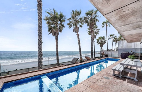 Eastern Malibu House | MALIBU PRIVATE BEACHFRONT ESTATE WITH POOL & SPA | 4 BEDROOM