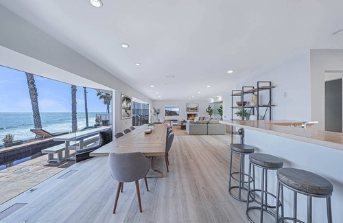 Eastern Malibu House | Malibu Private Beachfront Estate with Pool & Jacuzzi /4 Bedroom