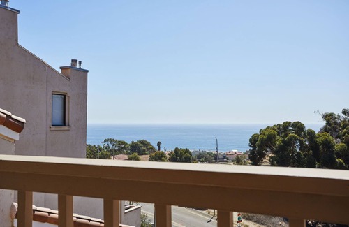 Eastern Malibu House | Malibu Retreat In the heart of Malibu