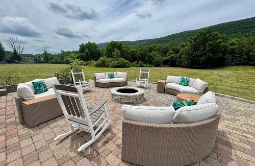 Highland Mills House | Malkita Terra- Earthly Elegance