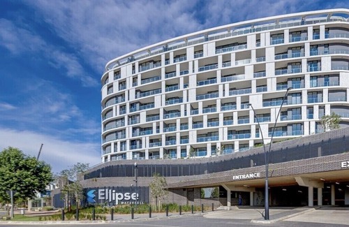 Greater Johannesburg Metropolitan Area Condo | Mall of Africa view, Cozy 1bed Condo.