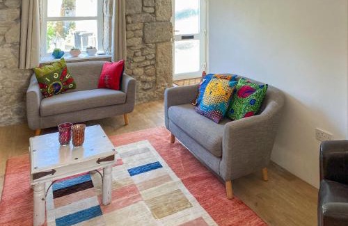 Portland House | Mallams Art House
