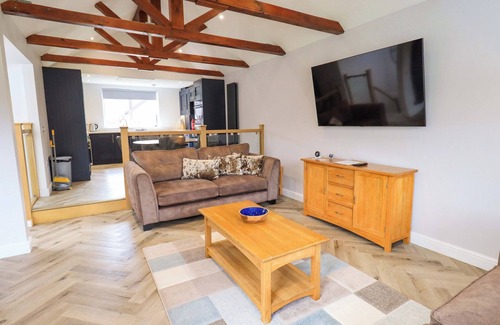 Penrith Cottage | MALLARD COTTAGE, family friendly, with pool in Penrith
