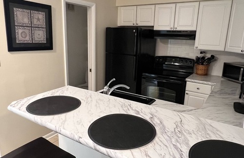 Selbyville Condo | Mallard Lakes Waterfront Beach Condo in Fenwick Island with Two Pools