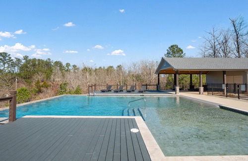 Cullman House | Mallard Pointe 100: 3 BR, 3 BA in Cullman, Sleeps 8