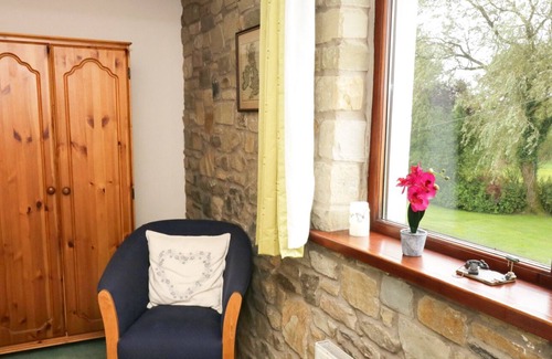 Clitheroe Cottage | MALLARD, with open fire in Bolton-By-Bowland