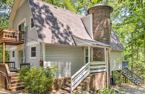 Jones Mills House | 'Mallard’s Rest' Waterfront Hot Springs Home!